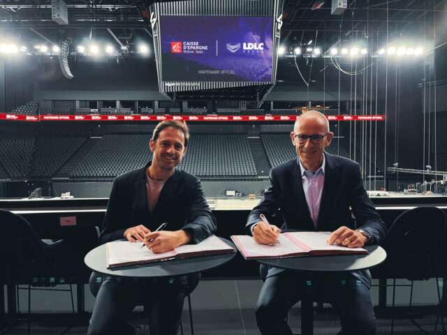 CERAxLDLC Arena_2 La LDLC Arena signe son nouveau partenariat avec la Caisse d’Epargne Rhône Alpes