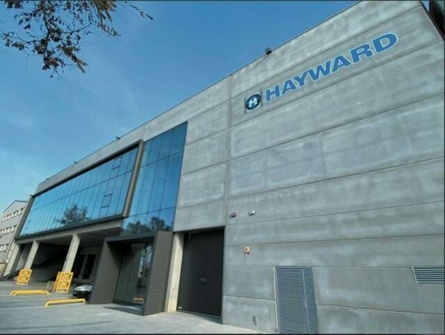 Hayward célèbre 100 ans d’innovation dans les équipements de piscine Hayward célèbre 100 ans d’innovation dans les équipements de piscine