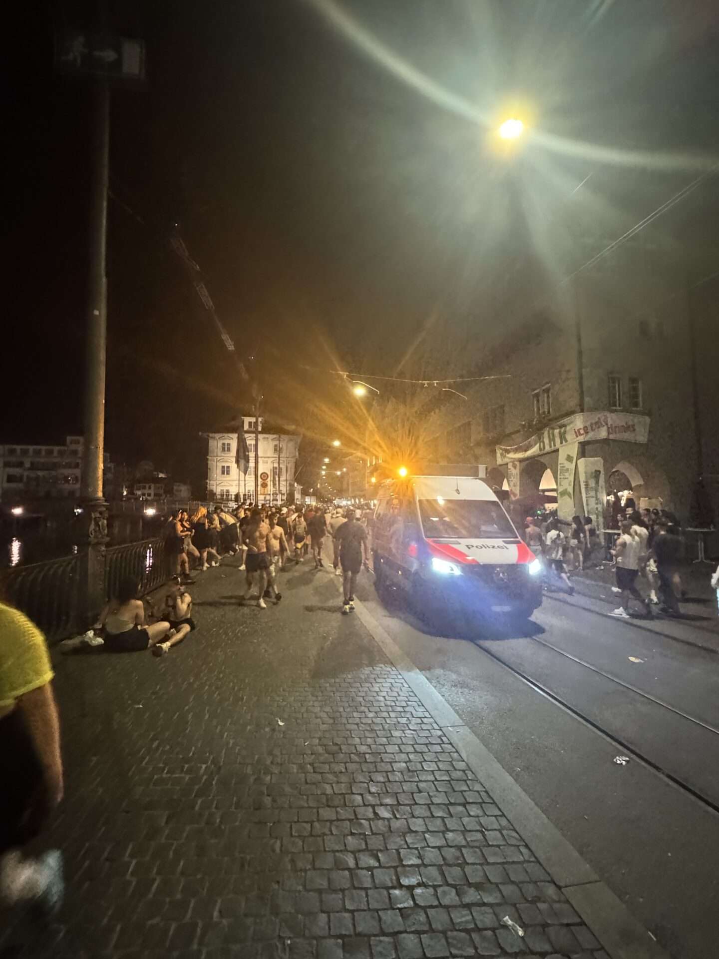 Police à Zurich le 8 aout 2026