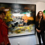 Séance photo lors de Exposition de 7 artistes Internationaux du 21 mai au 21 juin 2021 à la Galerie d’Art Emma à Malleval