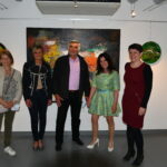 Christelle Marchal, maire de Malleval, Emma Henriot au Vernissage de exposition de 7 artistes Internationaux à la Galerie d’Art Emma