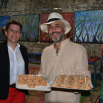 Christelle Marchal, maire de Malleval et Shahram Nabati, artiste peintre à la Galerie d'Art Emma