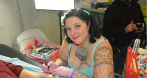 Salon tatouage et du piercing au Double Mixte : 24e ed fait un carton plein