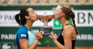 Bravo à la lyonnaise Caroline Garcia pour le trophée double avec Kristina Mladenovic au Roland-Garros Caroline Garcia avec Kristina Mladenovic-Roland-Garros 2022