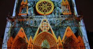Fête des Lumières 2022 : Reportage Time (fête des Lumières 2022), place Saint-Jean