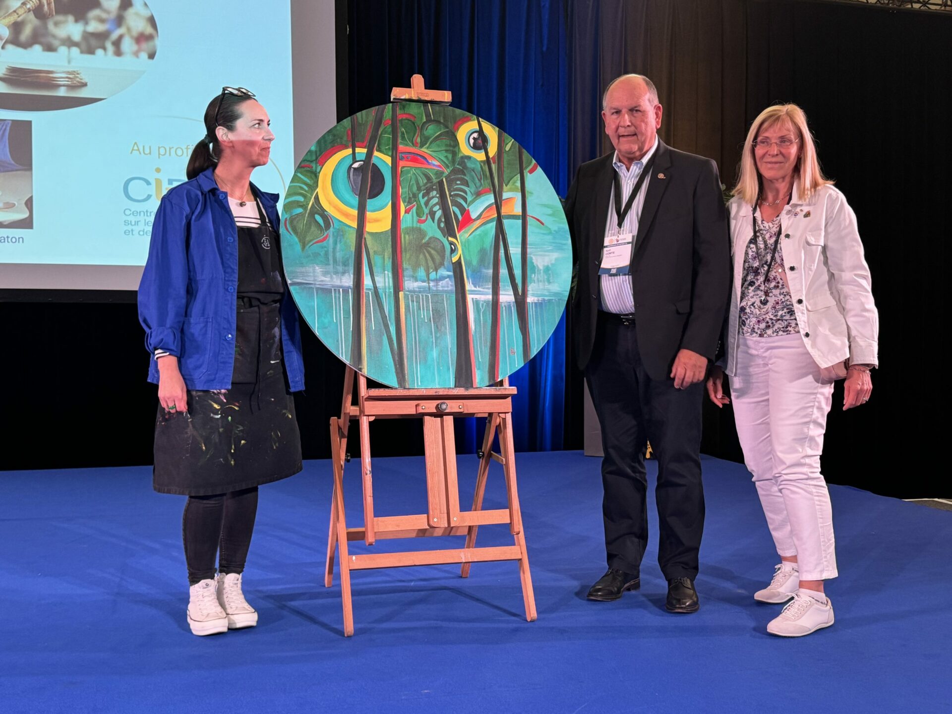 Noel Comte achète la fresque de l'artiste Isabel VERNATON