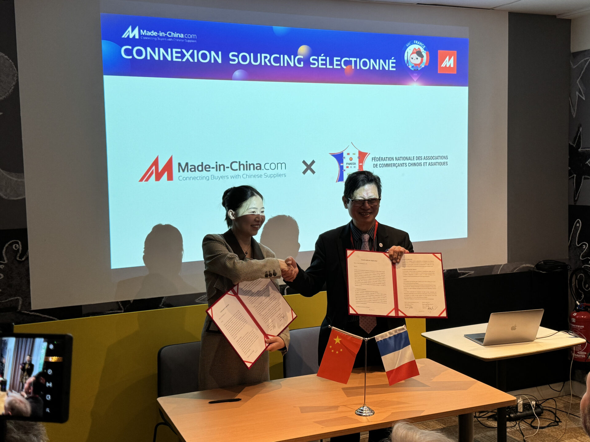 signature Partenariat Made in china.com et FNACCA à Lyon-Connexion Sourcing Sélectionné