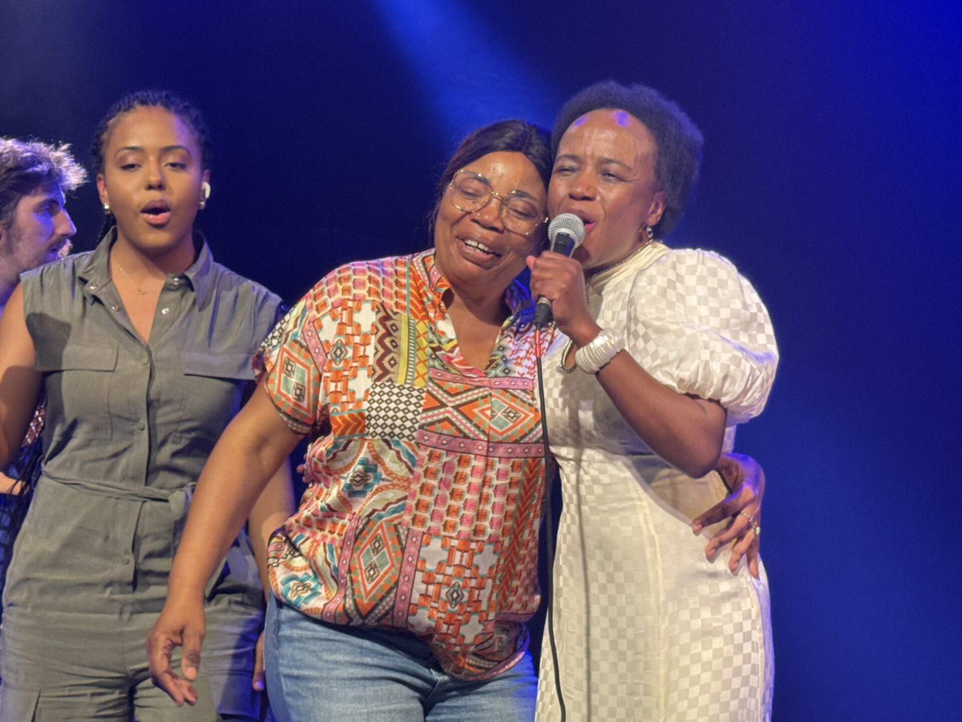 Tita Nzebi avec le public