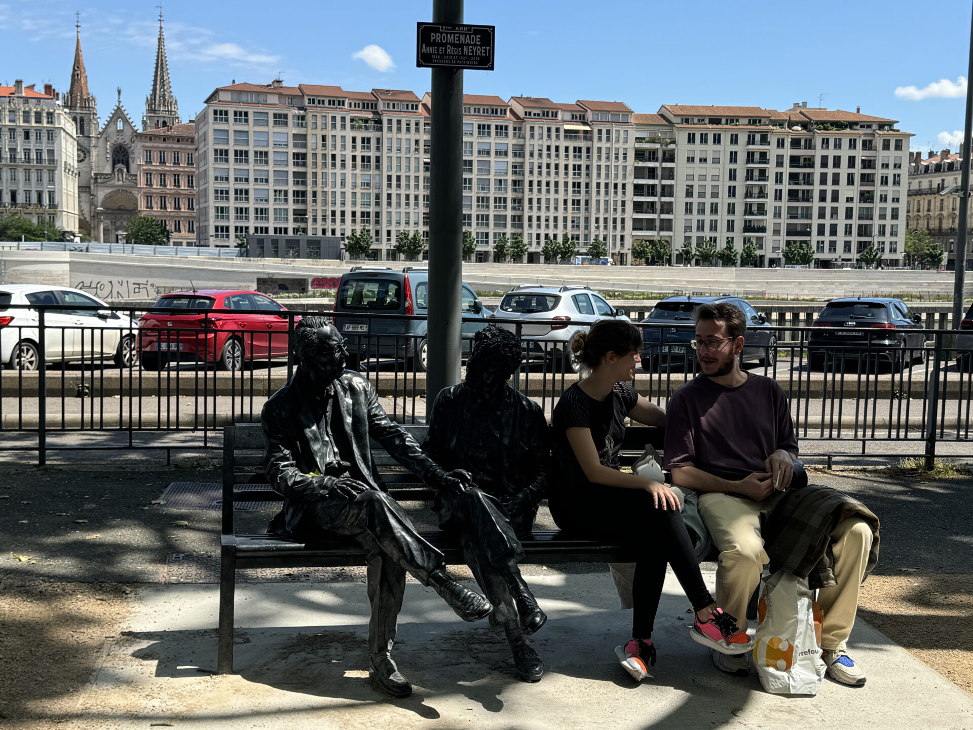Vieux-Lyon Les tourismes assis avec Anne et Régis Neyret