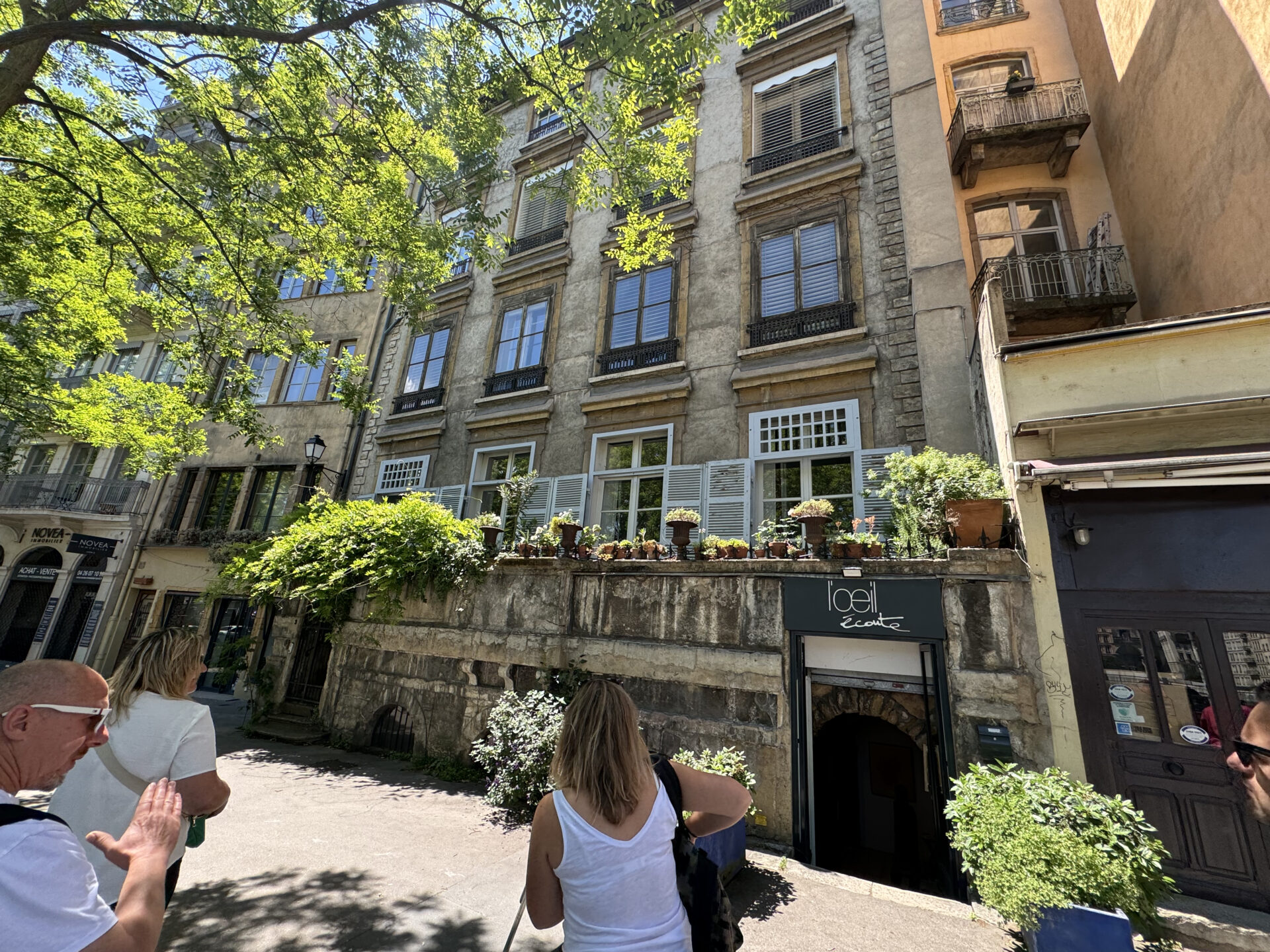Vieux-Lyon, devant la maison de Anne et Régis Neyret