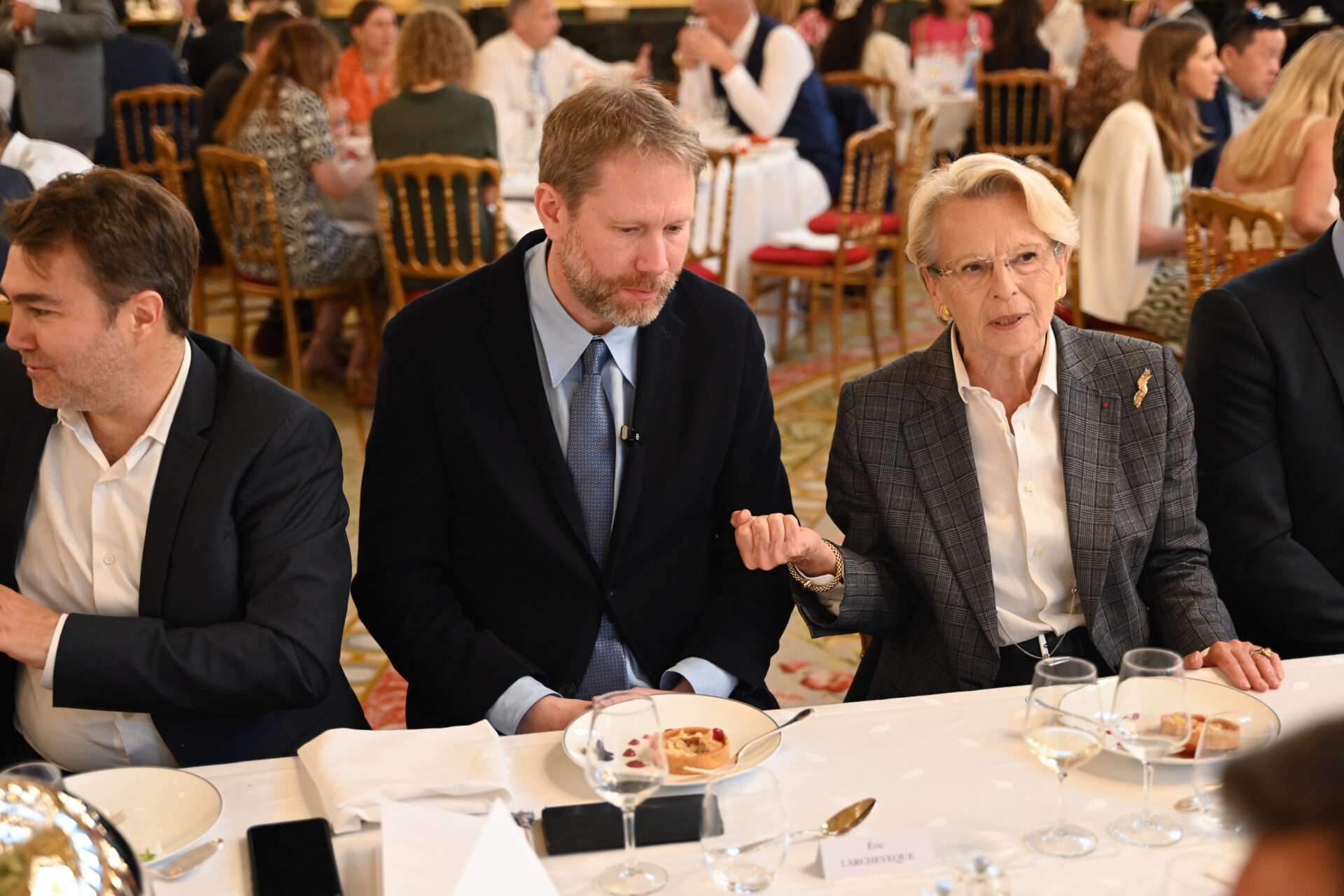 Eric Larchevêque, cofondateur de la licorne française Ledger au chinese business club avec Michèle Alliot Marie, ancienne Ministre des affaires étrangères