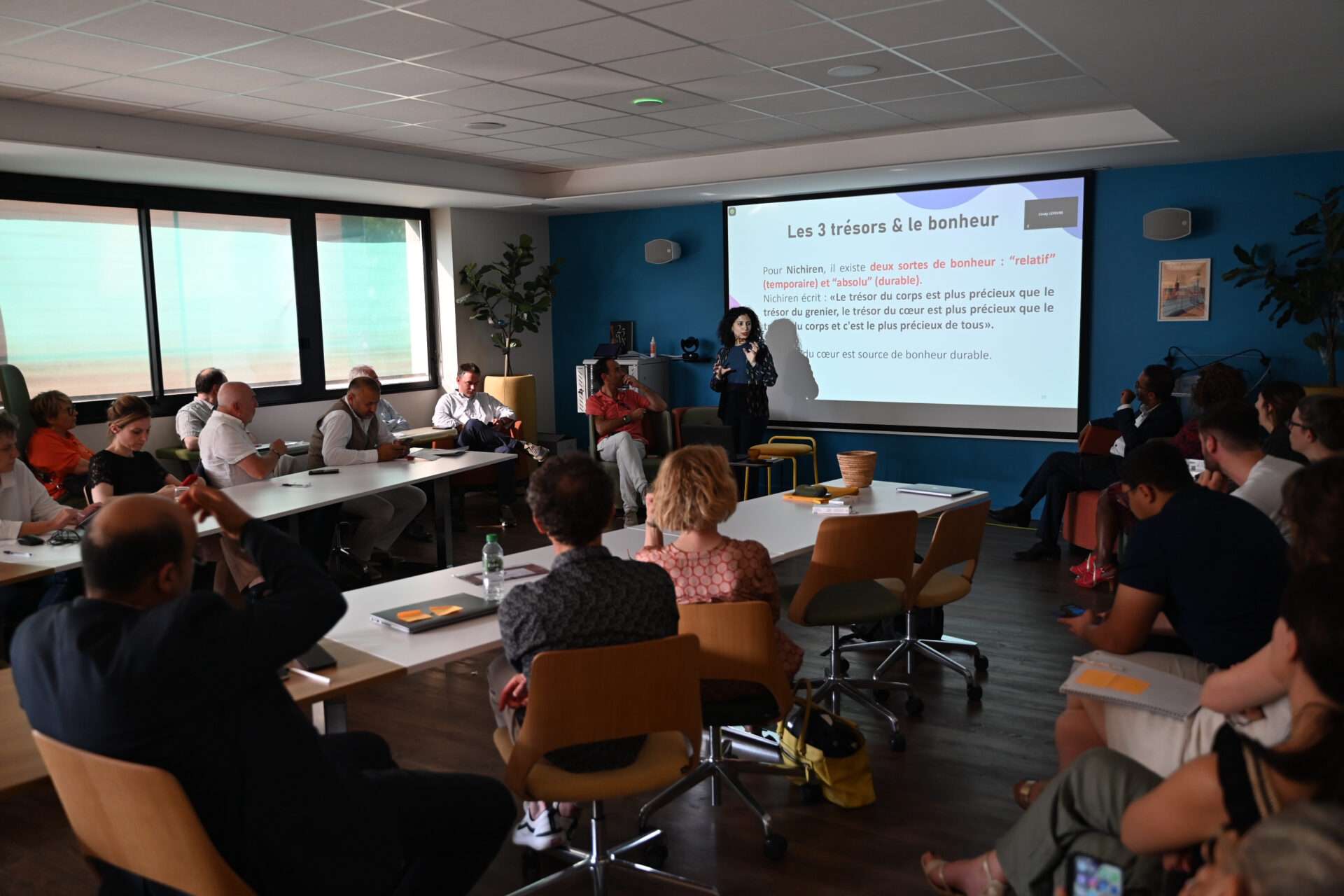 conf de Alya Mlaiki à l'Ag FormaSup ARL