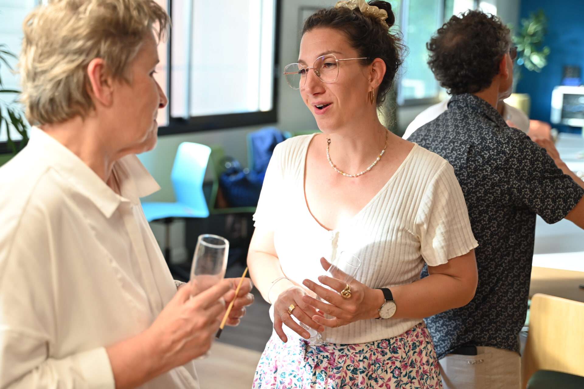 Anaïs Arcelaine, Conseillère Animation Partenariat chez Abdeltif MEZZIOUANE, Directeur Général Adjoint, chargé de l'innovation et Betty Ba, Directrice des Opérations et des Partenariats chez le 1er CFA de France labellisé Diversité - des échanges sympa après l'AG pour consolider les relations