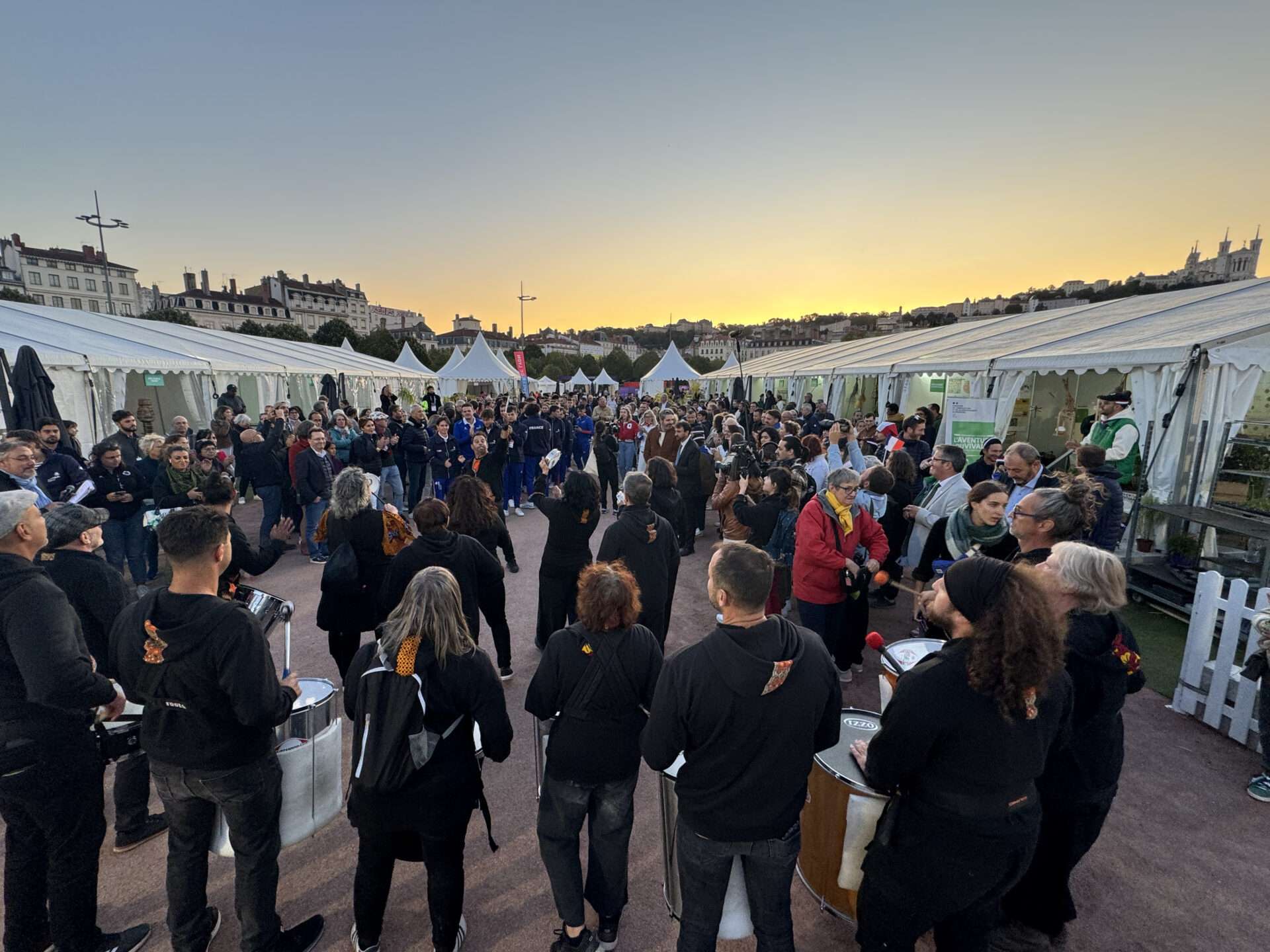 WorldSkills Lyon 2024, accueil équipe de France -place Bellecour