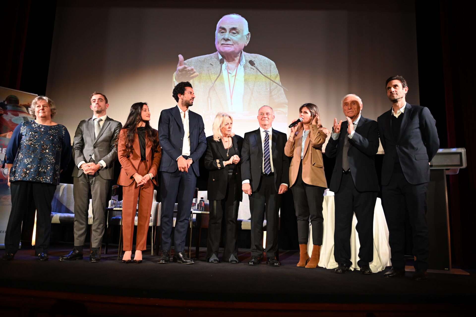 Estelle Abbou adresse ses remerciements au public pour leur engagement.