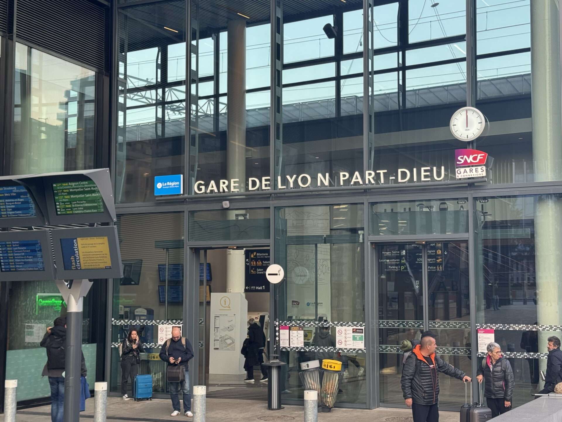Gare SNCF Lyon Part Dieu 