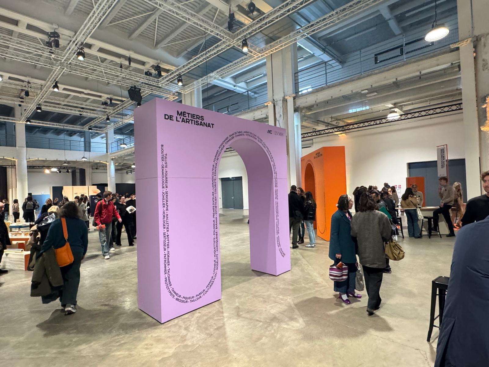 You & ME Lyon - L’espace dédié au recrutement en alternance dans les métiers de savoir-faire du groupe LVMH, leader mondial du luxe.