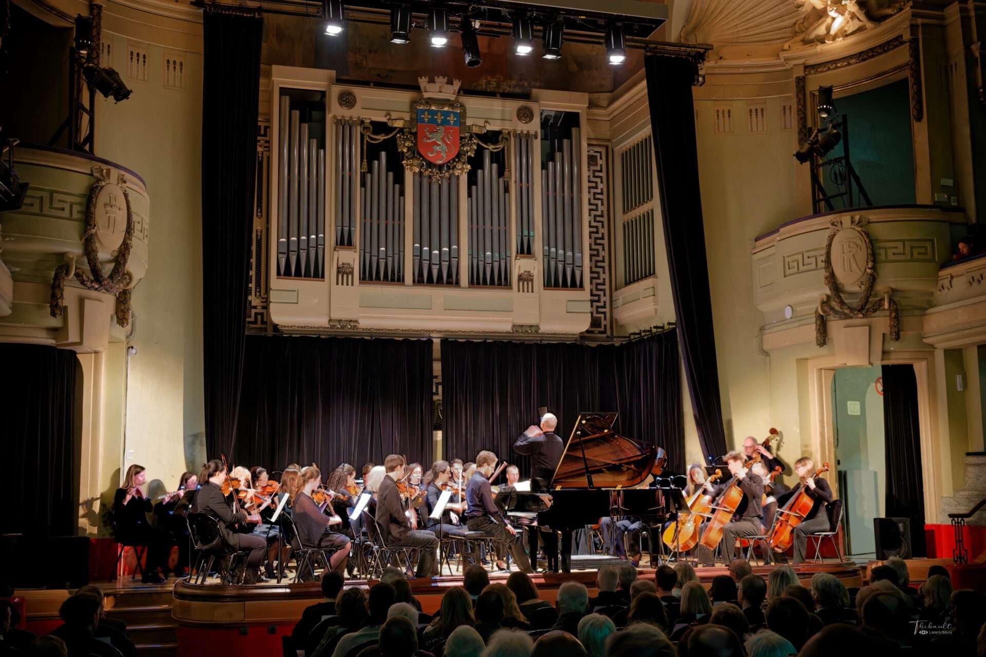 Événement Caritatif à Lyon - Quand Lyon 3 Orchestra Joue pour l'Avenir des Jeunes à la salle Molière pour soutenir l’École de Production Gorge de Loup