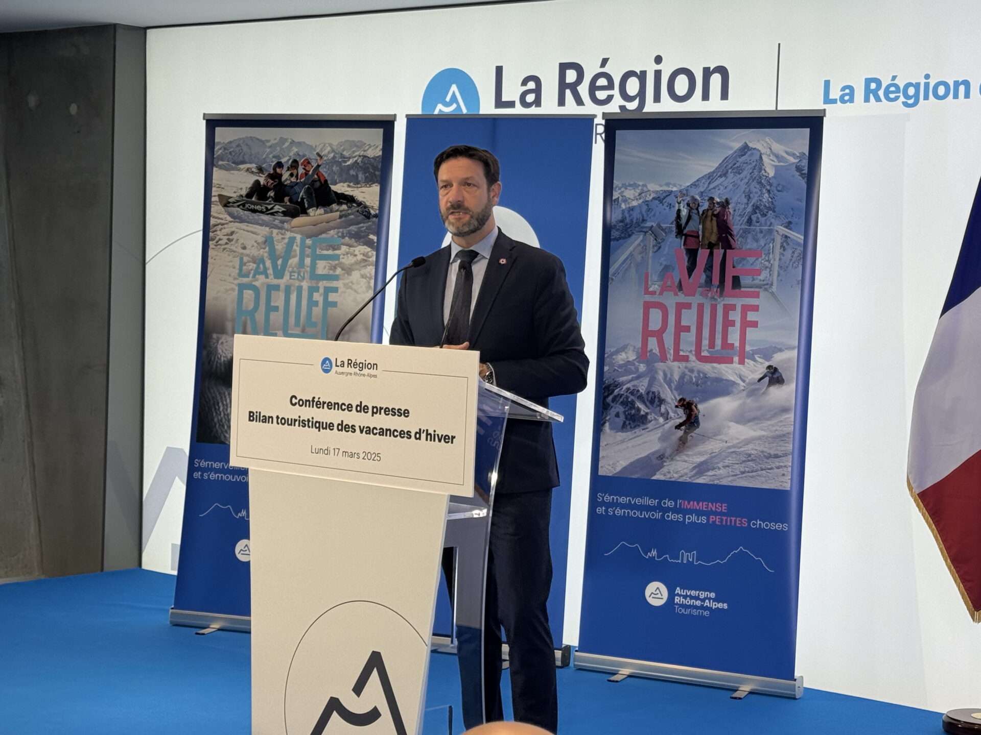 Fabrice PANNEKOUCKE présente le bilan touristique des vacances d’hiver en Auvergne-Rhône-Alpes