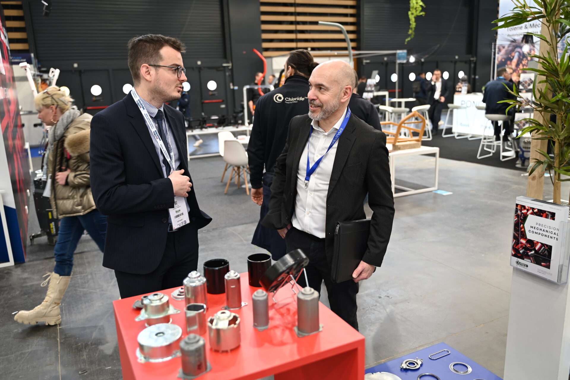 Une belle ambiance à Global Industrie- les échanges fructueux au stand Nincar 