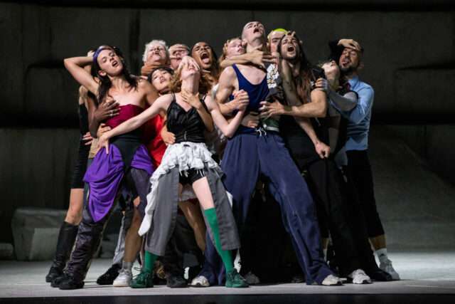 Avec Roommates, le Ballet National de Marseille revisite 30 ans de création chorégraphique à la Maison de la Danse de Lyon-Room_with_a_view © Maria Baranova_2