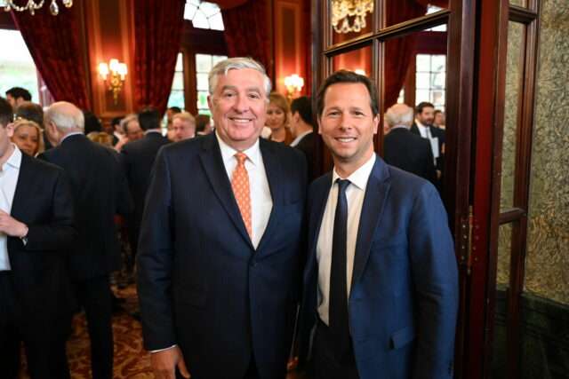 Les 5 transformations majeures de l'investissement mondial (sur la photo Jean-François Cirelli (BlackRock) avec Harold PARISOT, ceo Chinese Business Club)