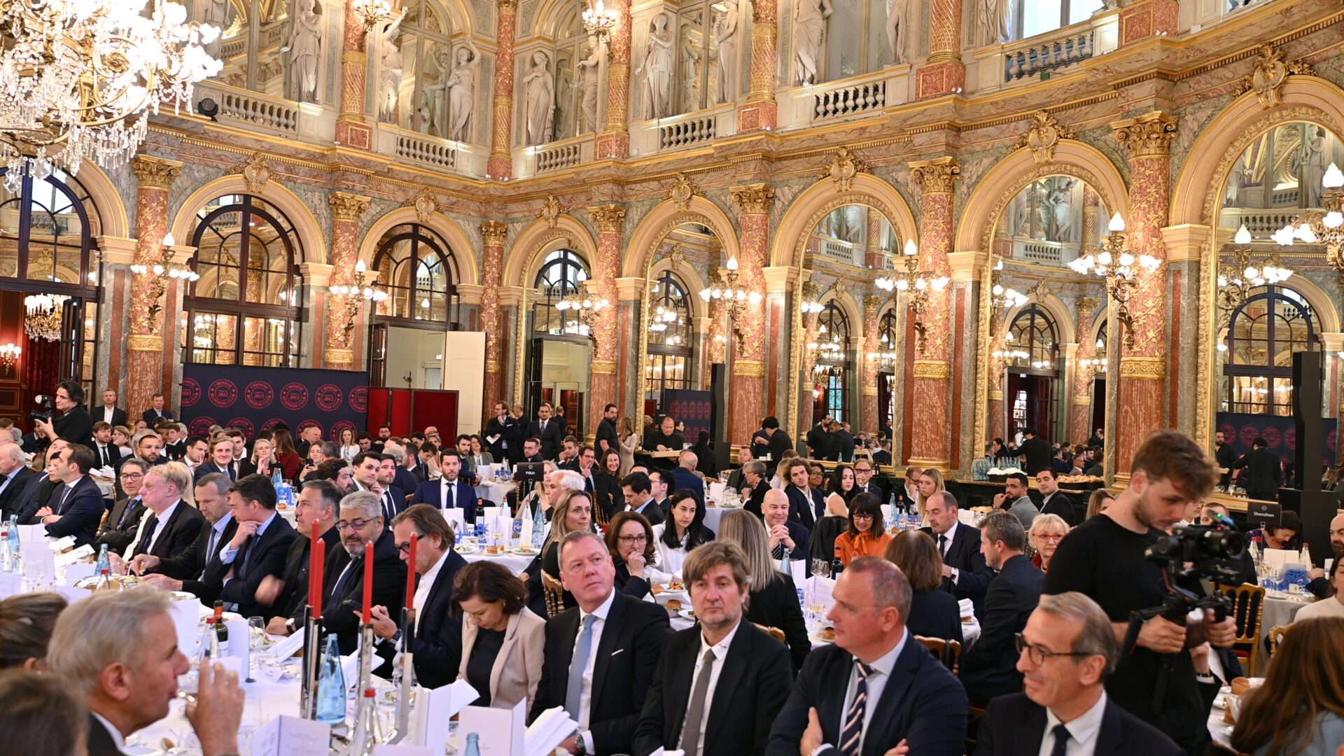 ETF, dette privée, crypto : Les nouvelles frontières de l'investissement selon BlackRock - conf Jean-François Cirelli au chinese business club)