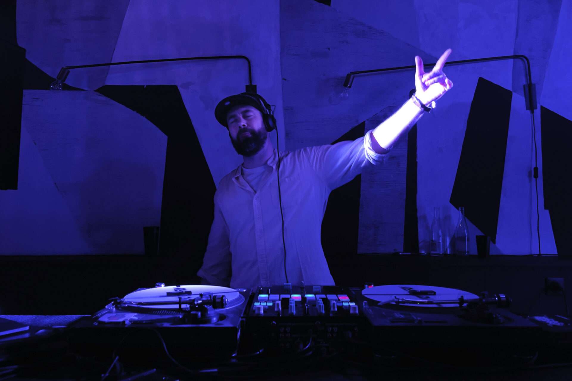 DJ Fly met tout le monde d'accord au resto Delicatessen