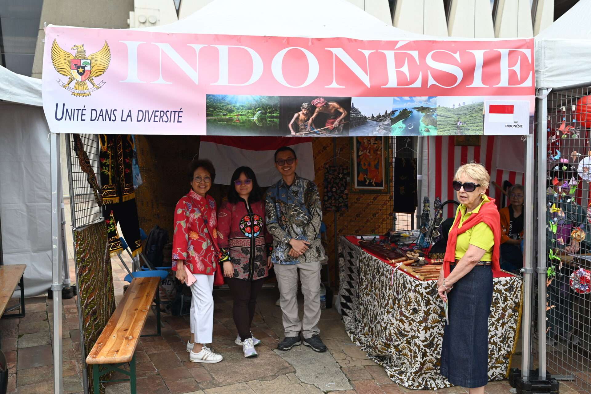Stand Indonésie Place Charles de Gaulle