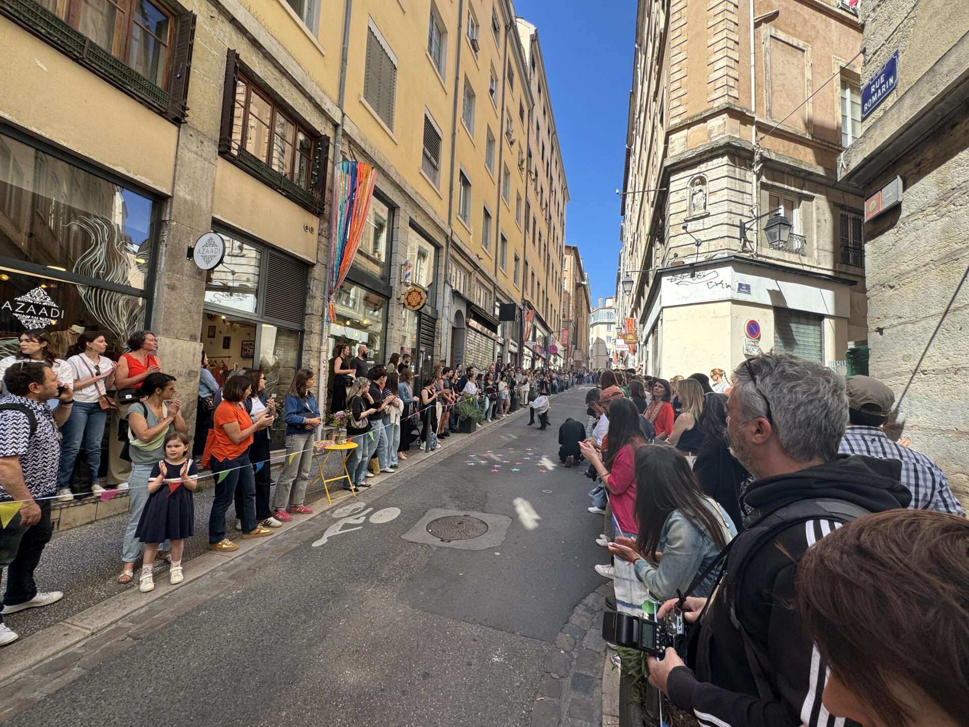 LES BOUTIQUES DE LA RUE ROMARIN