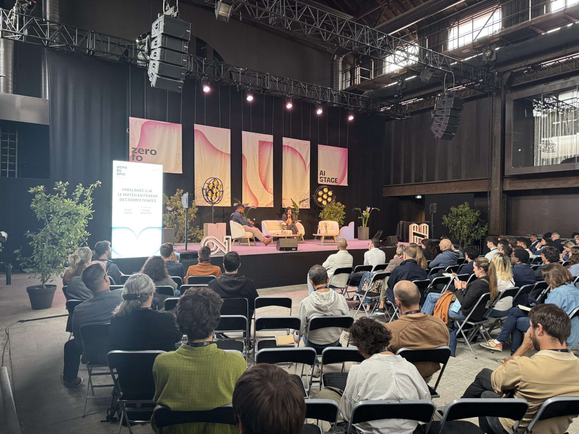 zero to one propose des conférences, tables rondes, keynotes par des fondatrices, fondateurs et talents des plus belles start-up - ainsi que des temps de rencontres et d'échanges avec les intervenants et participants