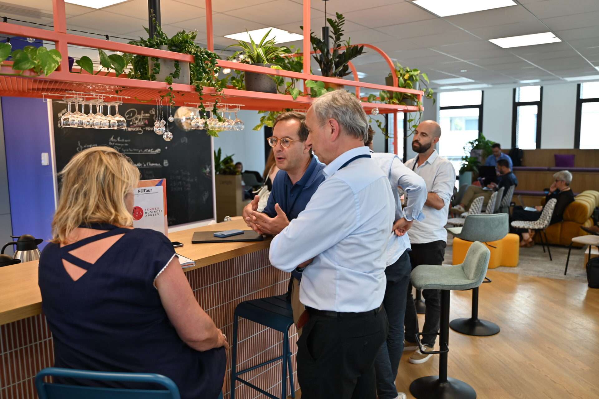 Speed invest meetings : le Tinder de l’investissement, mais version sérieuse.