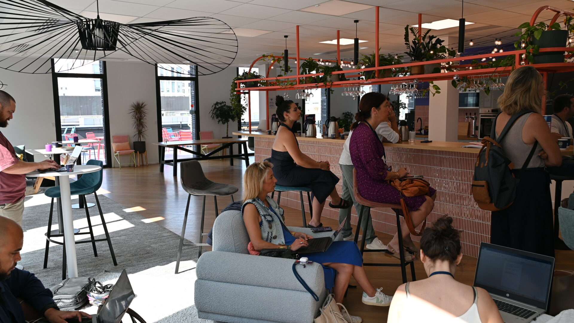 Les entrepreneurs présents très attentifs aux discours des experts -FD Tour