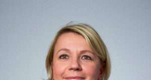 Stéphanie Alvarez nommée directrice des Galeries Lafayette Lyon Part-Dieu Avec 30 ans d’expérience, Stéphanie Alvarez prend la direction des Galeries Lafayette Lyon Part-Dieu, un point de vente stratégique pour l’enseigne