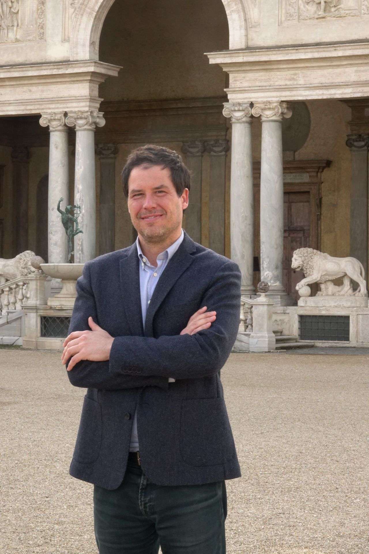 Guillaume Pitron, journalist and author of "The Rare Metals War" and "The Dark Cloud". Associate Researcher at IRIS. guillaumepitron.com Co-founder and associate of the mineral intelligence agency Psyche16. psyche-16.fr