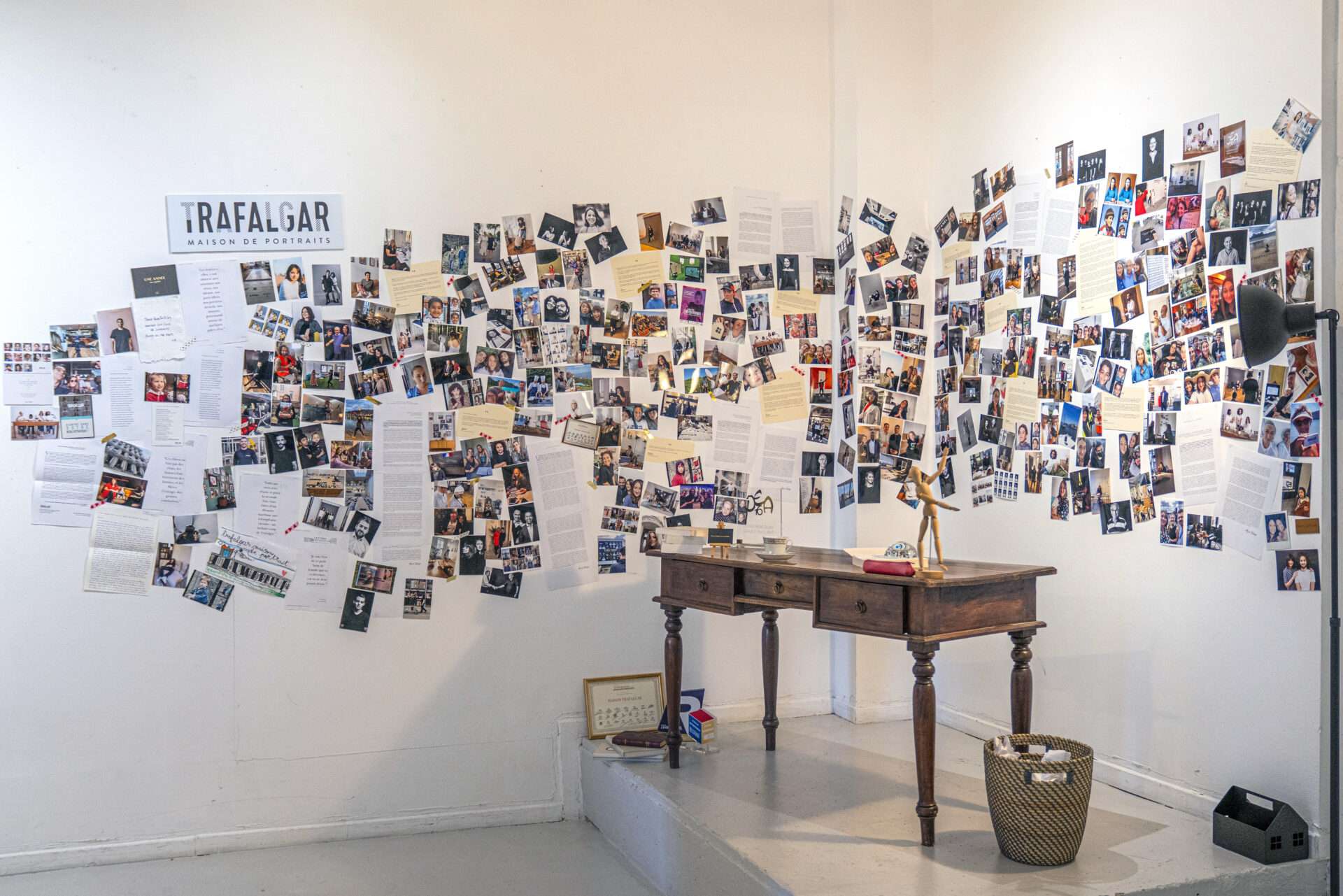 Première Maison d'écriture haute couture. Des Portraits écrits, mais aussi des Écrits couture.