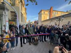 Rue du Premier-Film : inauguration devant les habitants de Monplaisir, berceau du cinéma Inauguration de la rue du Premier-Film à Lyon, célébrée avec les habitants de Monplaisir