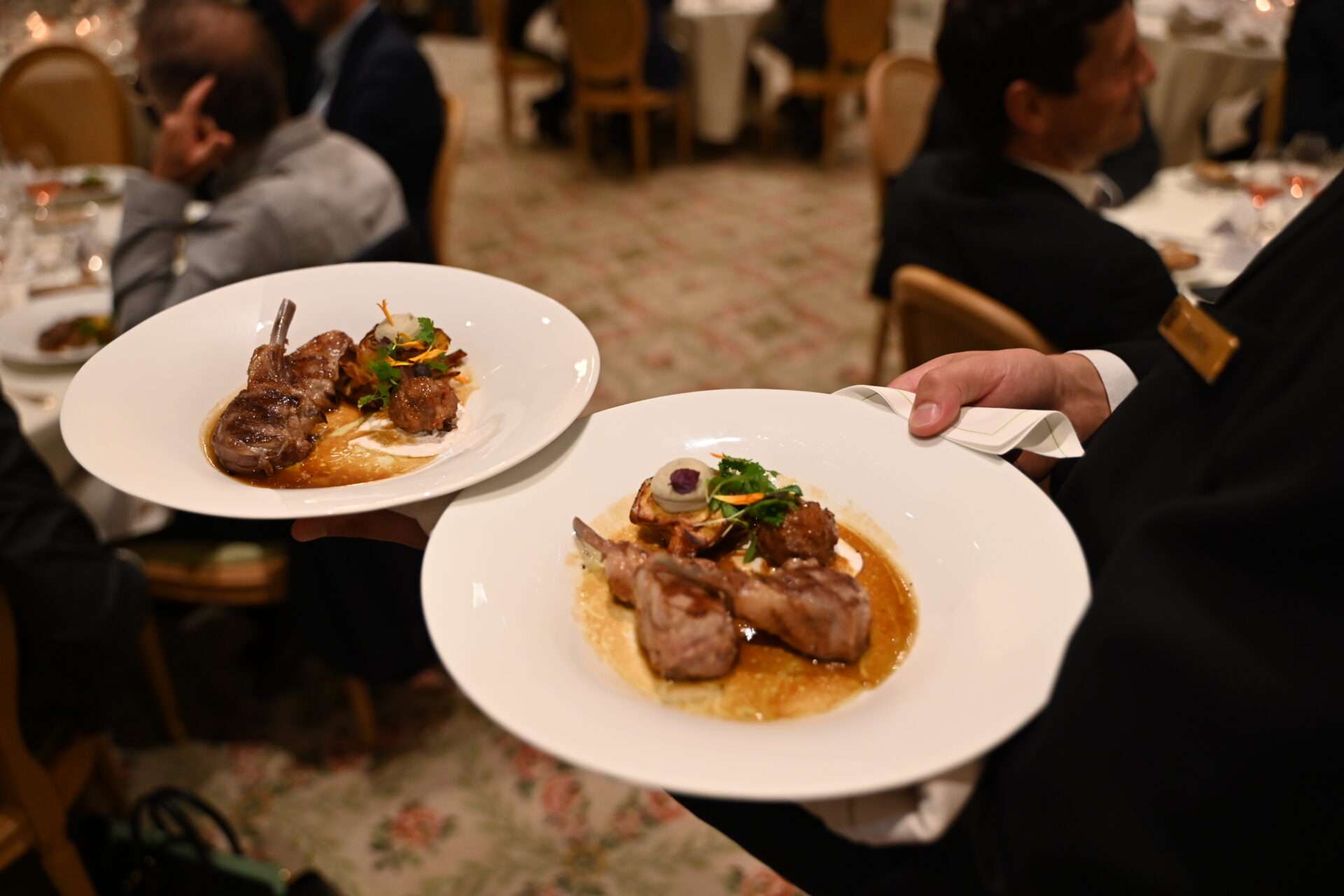 menu copieux Hôtel Le Bristol Paris