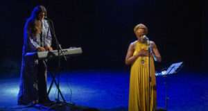 Deux voix, un même souffle : Tita Nzebi et Battista Acquaviva subliment la diversité culturelle Tita Nzebi et Battista Acquaviva : un concert hors du temps au Théâtre Acte 2-crédit: Jean François Lixon
