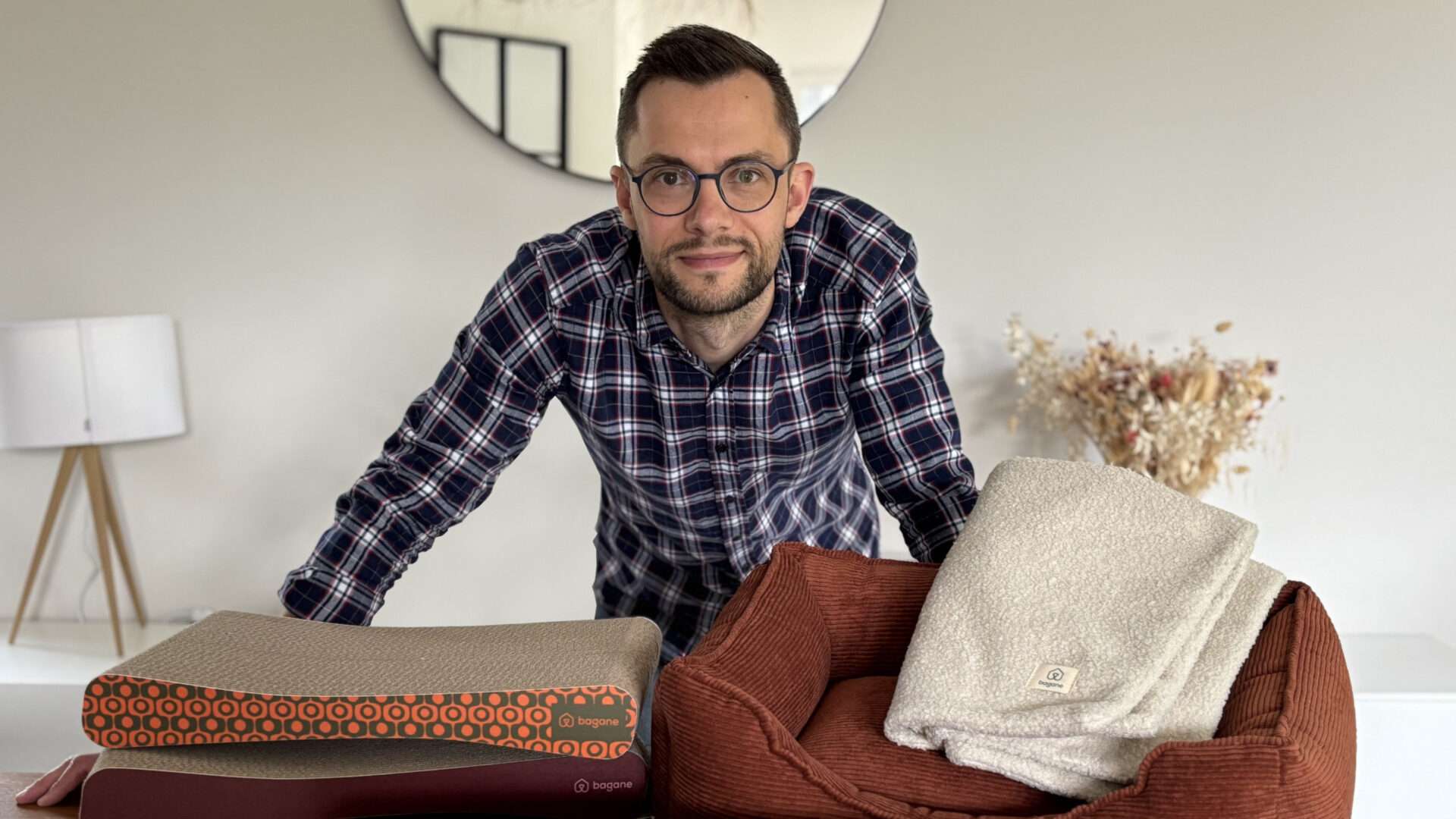 Julien Evrard, le Lyonnais qui fait entrer le mobilier pour animaux dans l’univers du design