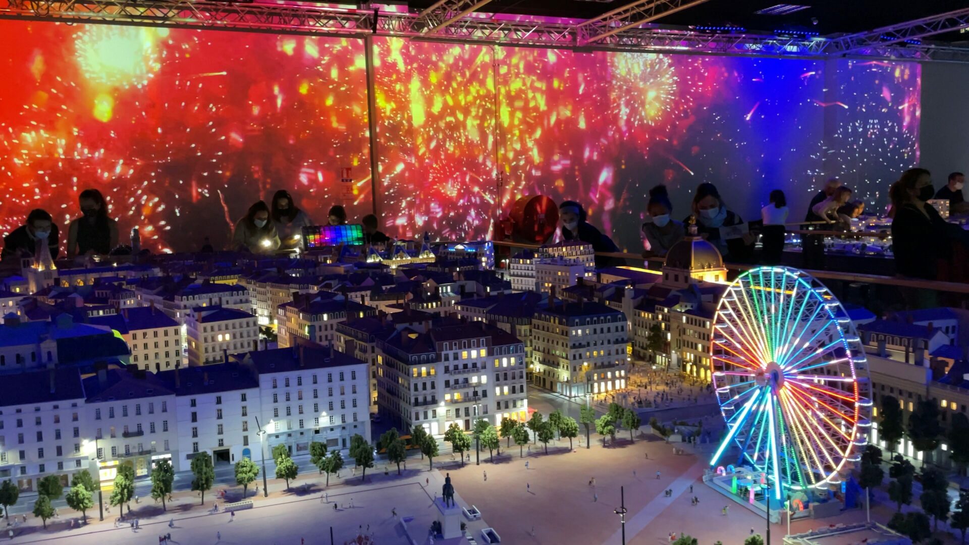 Mini World Lyon, laboratoire économique de la Fête des Lumières
