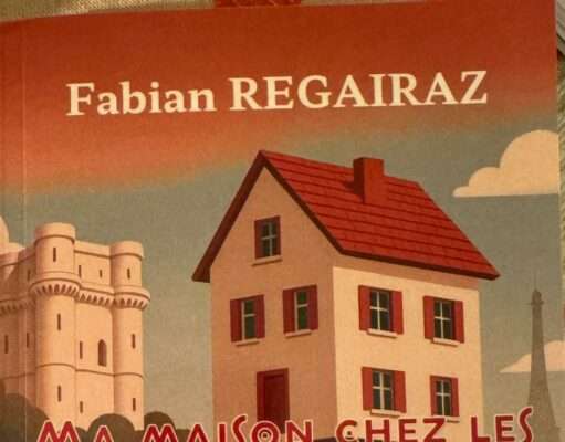 Ma maison chez les ploucs : l’absurde comme miroir des fractures françaises Ma maison chez les ploucs : le premier roman audacieux de Fabian Regairaz