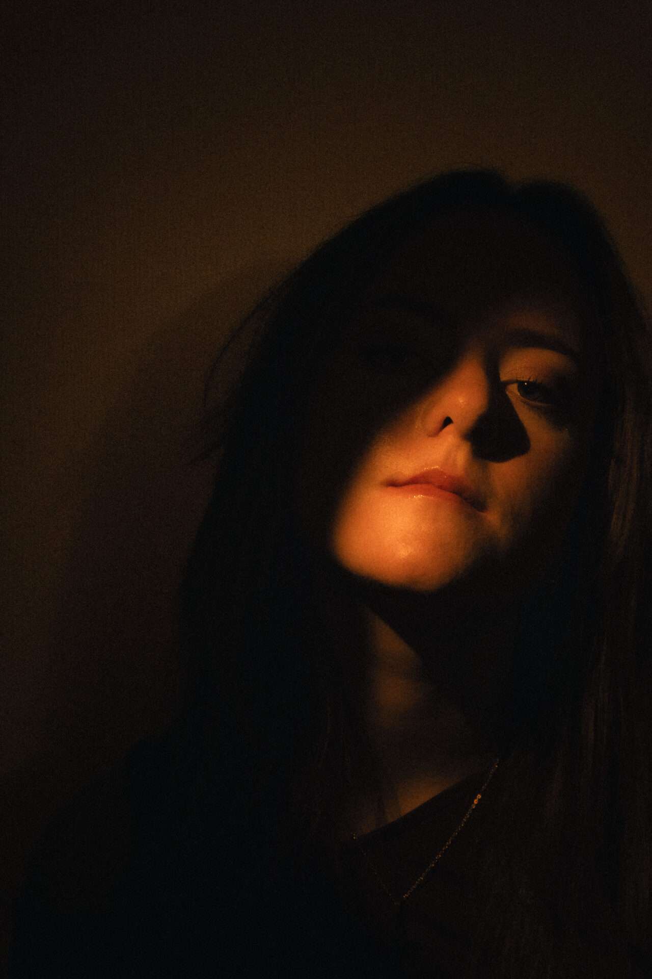 Premier single : M’Alice interroge l’amour romantique dans Deux contre tous_Crédit Andrei Vystropov