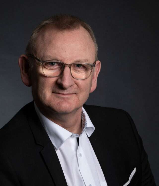 Olivier Ghienne, nommé président d’Alliance Emploi Métropole Grand Lyon Olivier Ghienne, nommé président d’Alliance Emploi Métropole Grand Lyon