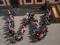 Wikipédia fête ses 25 ans et s’allie au CNES pour renforcer la fiabilité du savoir en ligne Le partenariat Wikipédia-CNES marque un tournant dans la stratégie du savoir libre