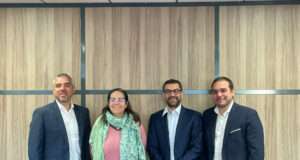 Facturation électronique : comprendre les rôles clés des acteurs et les enjeux business pour les entreprises Damien Cartel, Président de l’Ordre des Experts-Comptables Auvergne-Rhône-Alpes, Laurence Biboud, Vice-Présidente, et Nicolas Debiolles, Référent Facturation Électronique, lors du petit-déjeuner presse sur la réforme de la facturation électronique