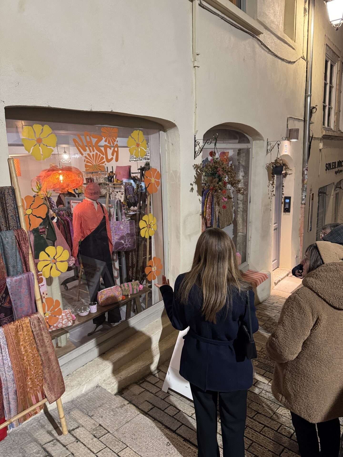 projet "L'amour fleurit sur les marches" _boutique Nazca dans Les Pentes de la Croix Rousse