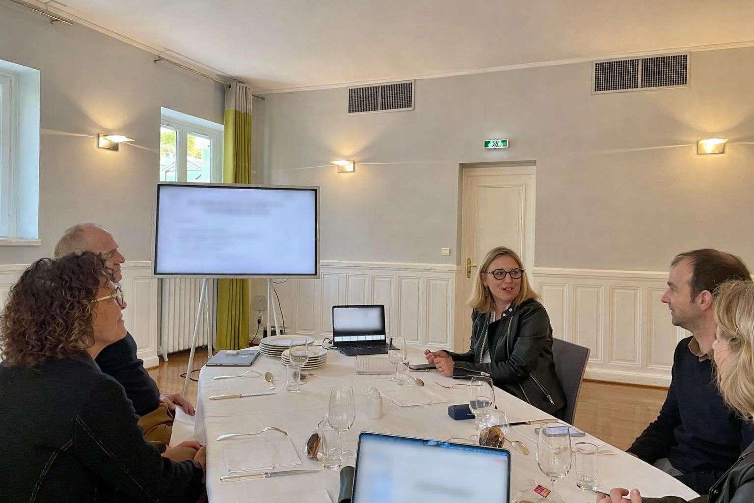 Lara Lob Rosso relation de 1er niveau1er Directrice associée à l’Hermitage de Moly et au Château de Montchat