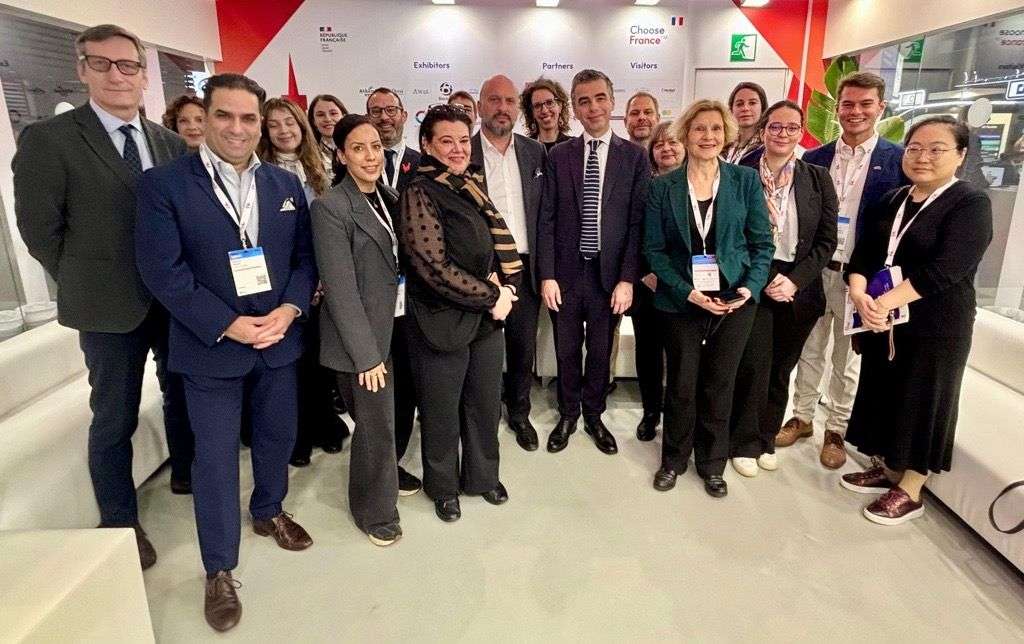Louis Margueritte en déplacement avec les équipes de Business France et Business France España lors du #MobileWorldCongress, aux côtés de Benoît Trivulce, Pierrick Bonnard et Richard G., pour découvrir les innovations technologiques qui façonnent le numérique de demain.