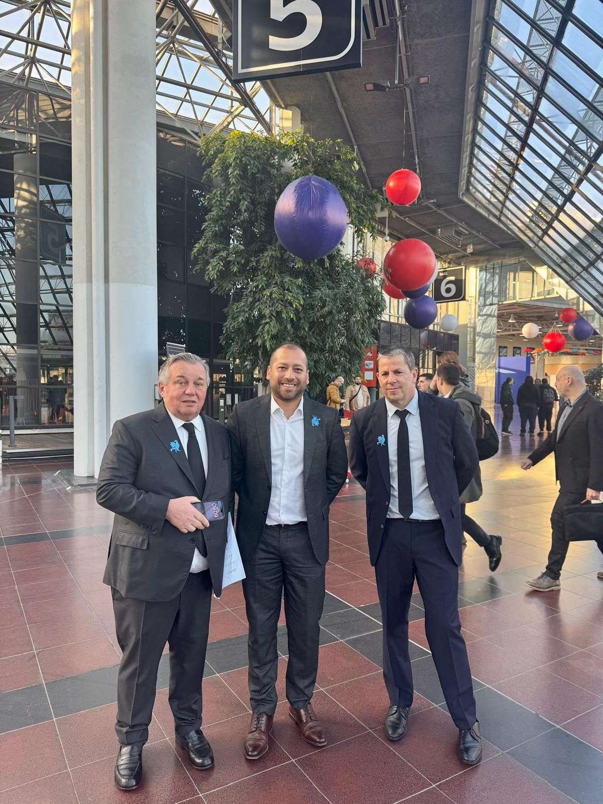 Olivier Ginon - Président chez GL events, Julien Noronha, directeur exécutif en charge de la communication de Bpifrance, Sébastien Gillet, Directeur Général de GL events exhibitions industrie